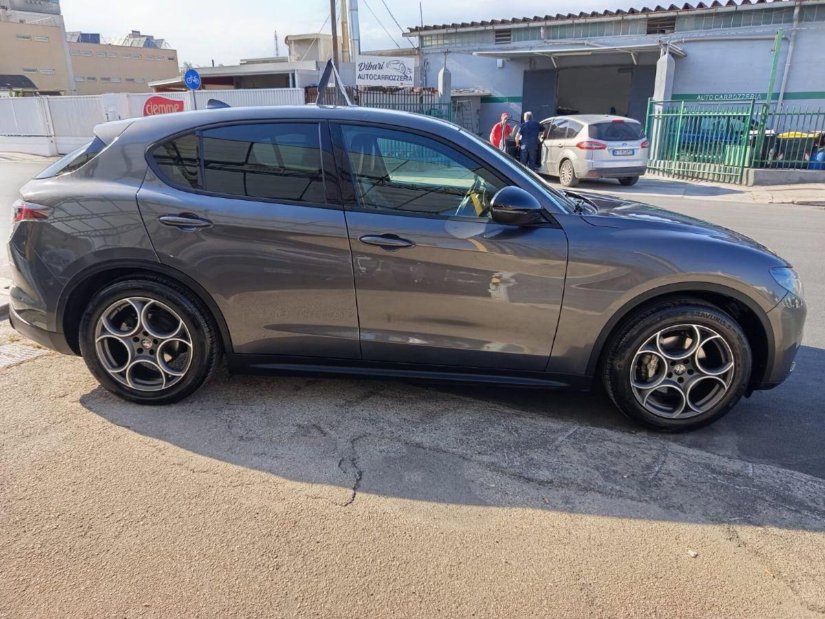 Alfa Romeo Stelvio Stelvio 2.2 Turbodiesel 160 CV AT8 RWD Sprint (6)