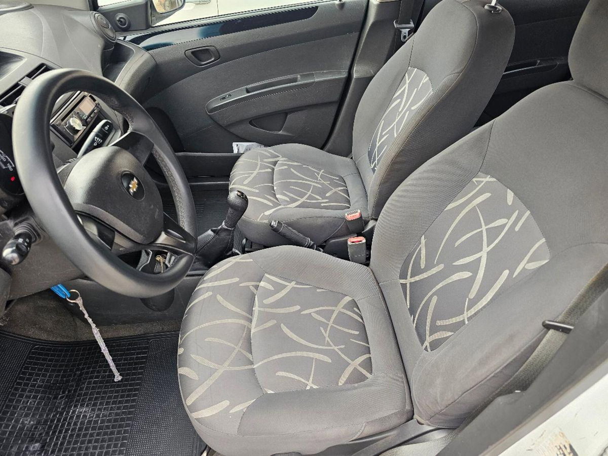 Chevrolet Spark 1.0 LS GPL (11)