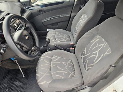Chevrolet Spark 1.0 LS GPL (11)