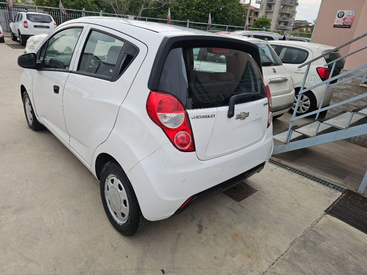Chevrolet Spark 1.0 LS GPL (4)