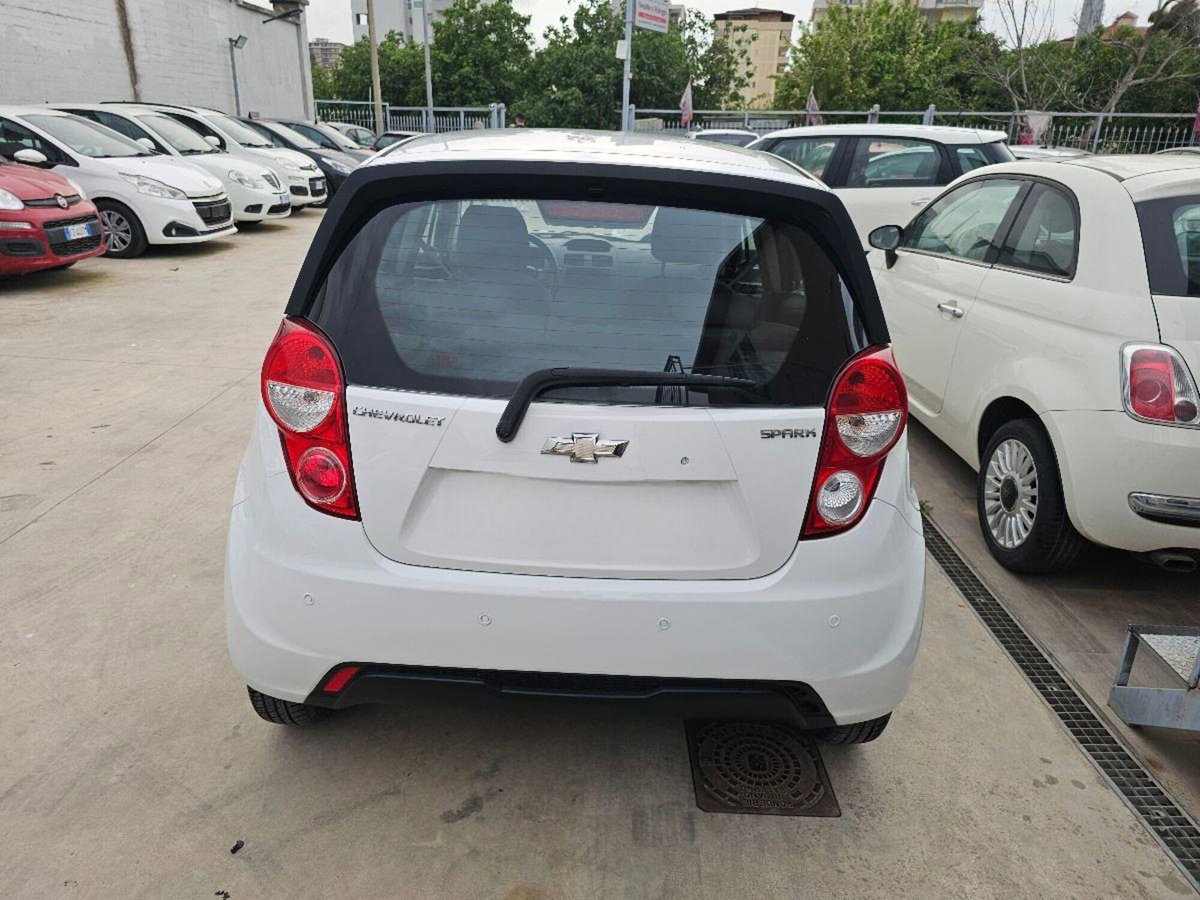 Chevrolet Spark 1.0 LS GPL (5)