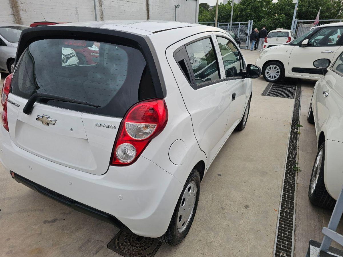 Chevrolet Spark 1.0 LS GPL (6)