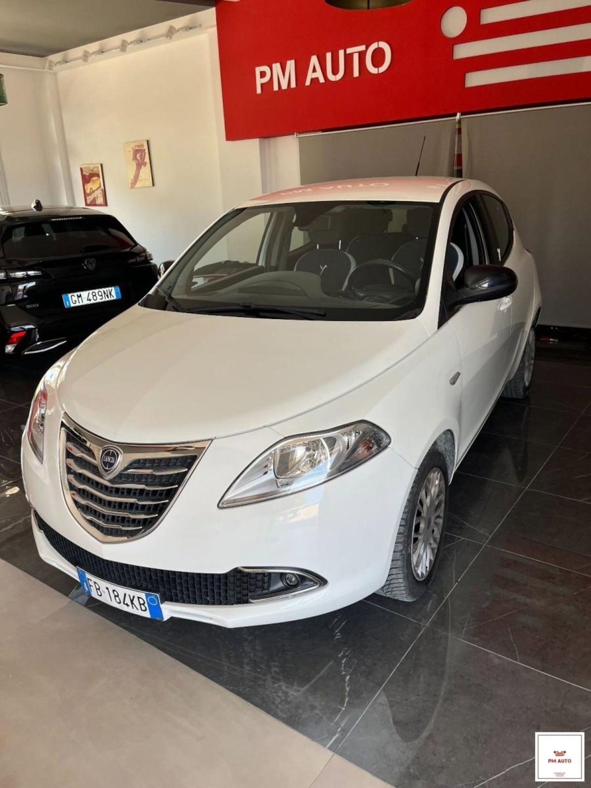 Lancia Ypsilon 1.2 69 CV 5 porte Opening Edition (8)