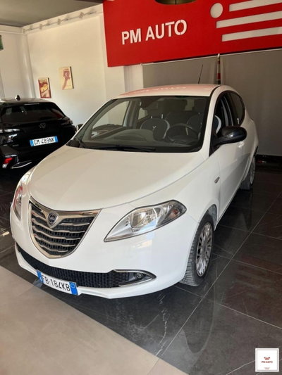 Lancia Ypsilon 1.2 69 CV 5 porte Opening Edition (8)