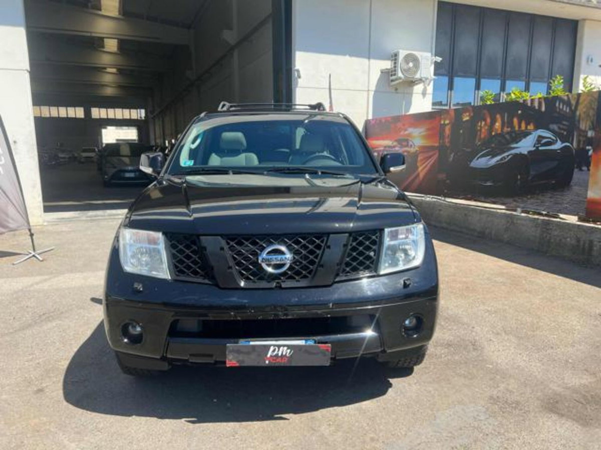 Nissan Pathfinder dCi LE Platinum (2)