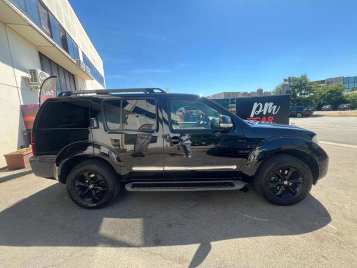 Nissan Pathfinder dCi LE Platinum (4)