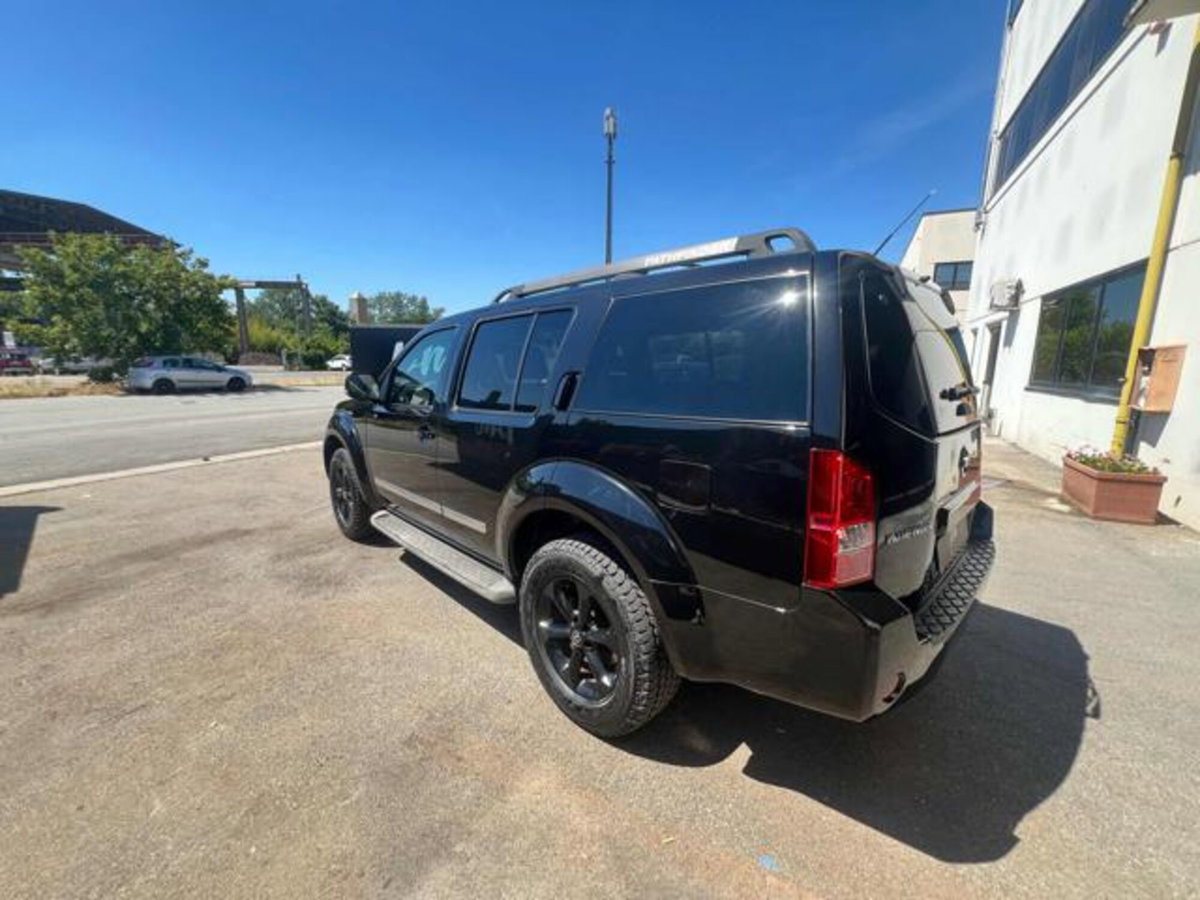 Nissan Pathfinder dCi LE Platinum (7)