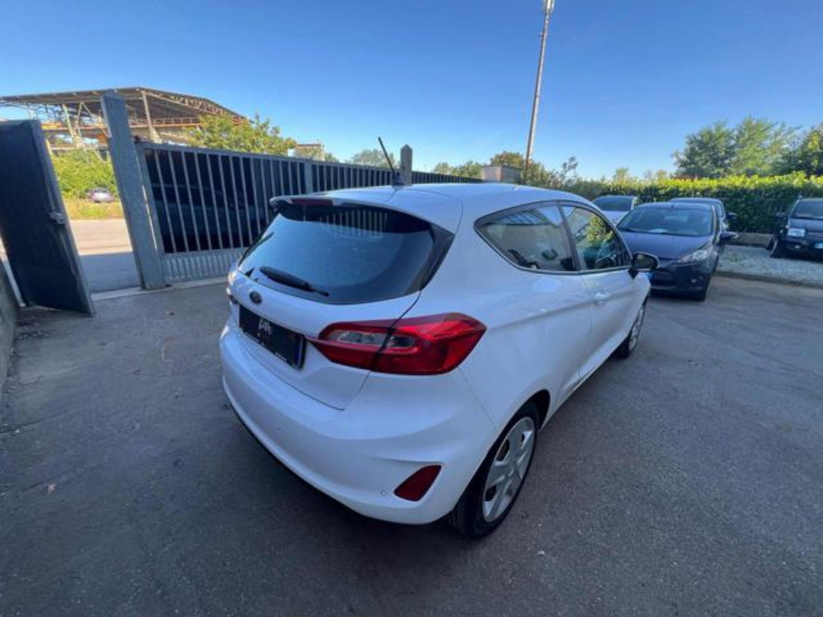 Ford Fiesta 1.5 TDCi 3 porte Vignale (5)