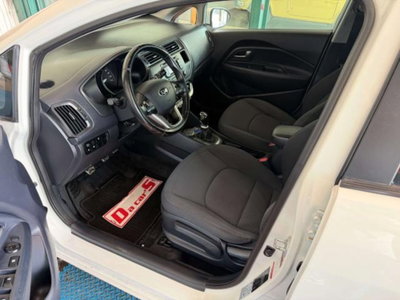 Kia Rio 1.1 CRDi 5p. Cool (2)
