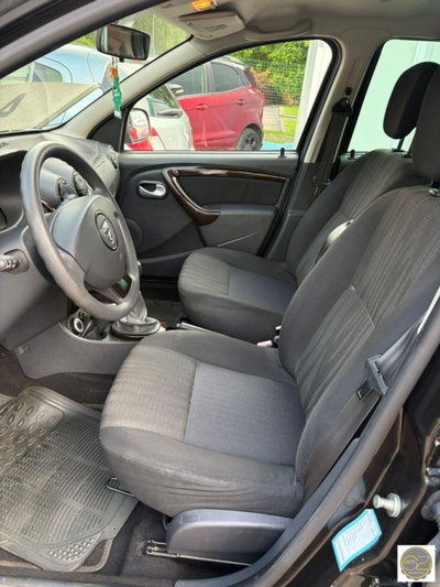 Dacia Duster 1.5 dCi 110CV Start&Stop 4x4 Ambiance (3)