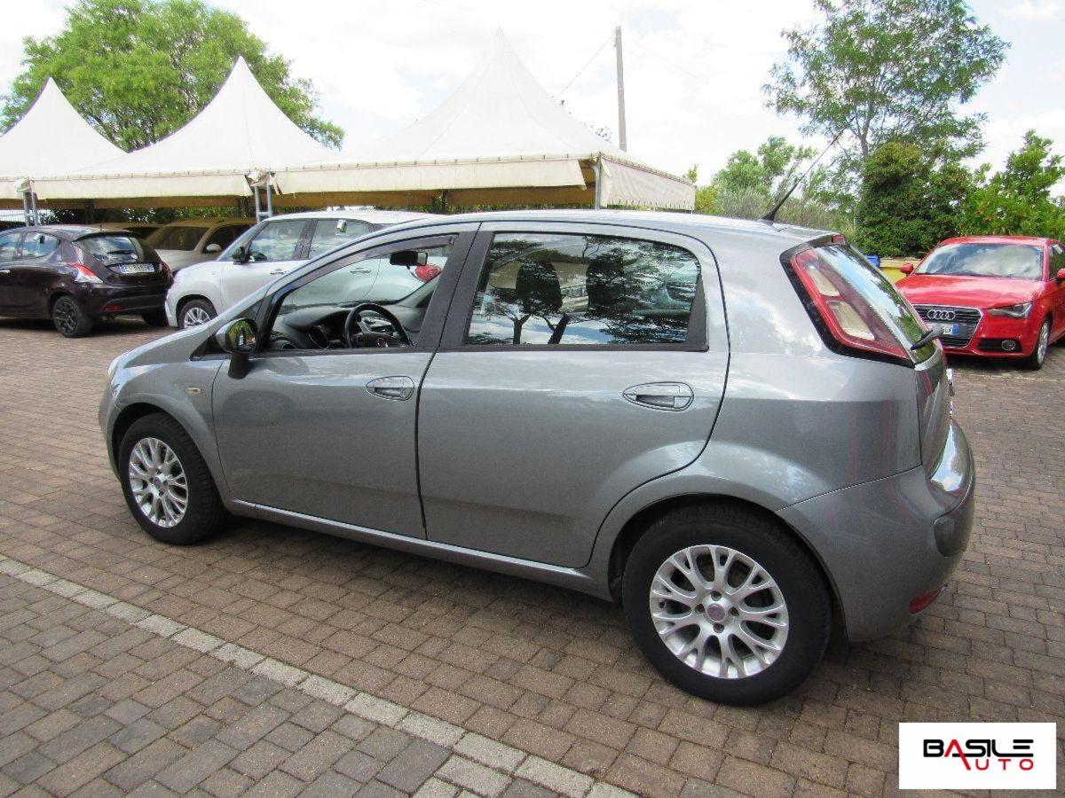 Fiat Punto Evo 1.3 Mjt 90 CV 5 porte Dualogic Dynamic (6)
