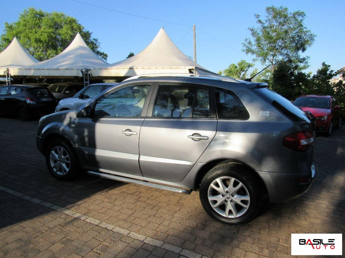 Renault Koleos 2.0 dCi 150CV 4X4 Bose (6)
