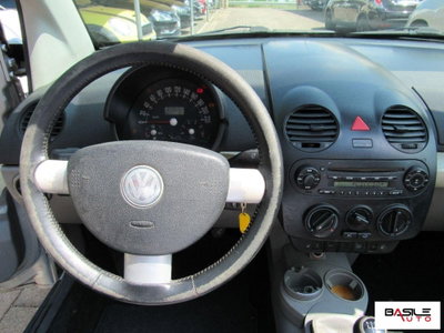 Volkswagen New Beetle TDI 101CV (8)