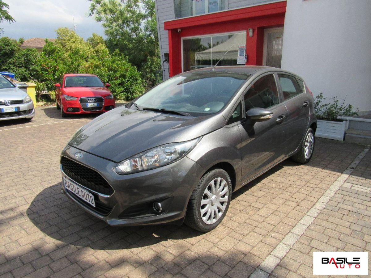 Ford Fiesta 1.4 5 porte Bz.- GPL Titanium (2)