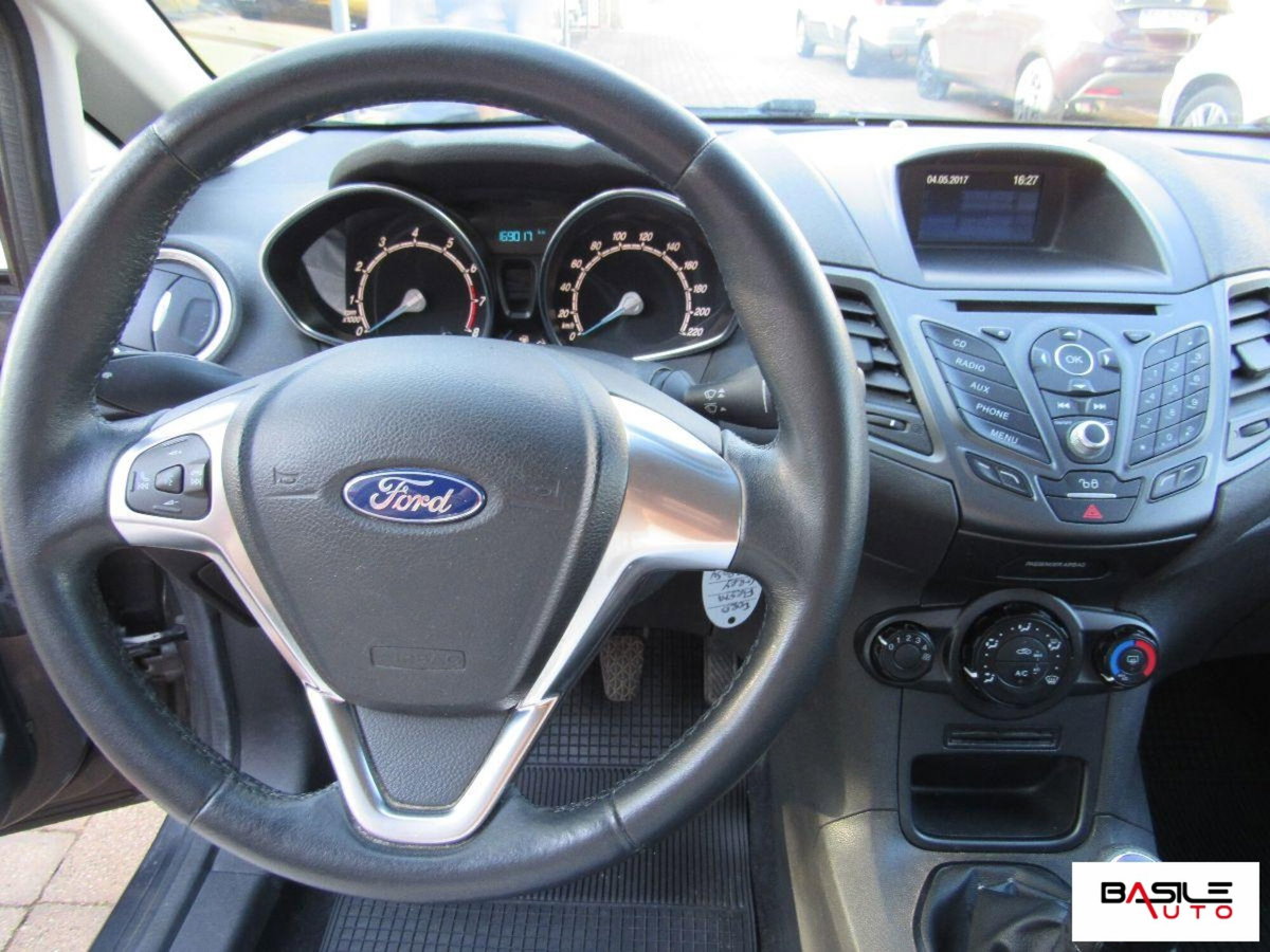 Ford Fiesta 1.4 5 porte Bz.- GPL Titanium (8)
