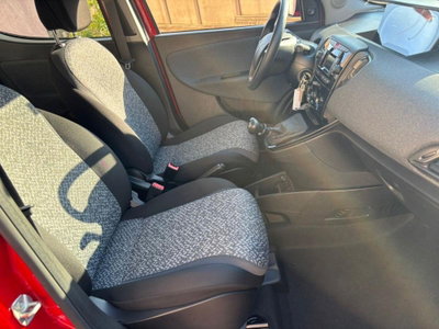 Lancia Ypsilon 1.0 FireFly 5 porte S&S Hybrid Ecochic Silver (14)