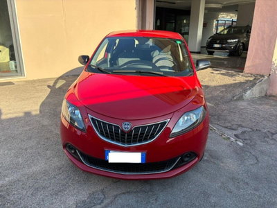 Lancia Ypsilon 1.0 FireFly 5 porte S&S Hybrid Ecochic Silver (4)