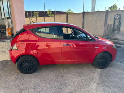 Lancia Ypsilon 1.0 FireFly 5 porte S&S Hybrid Ecochic Silver (9)