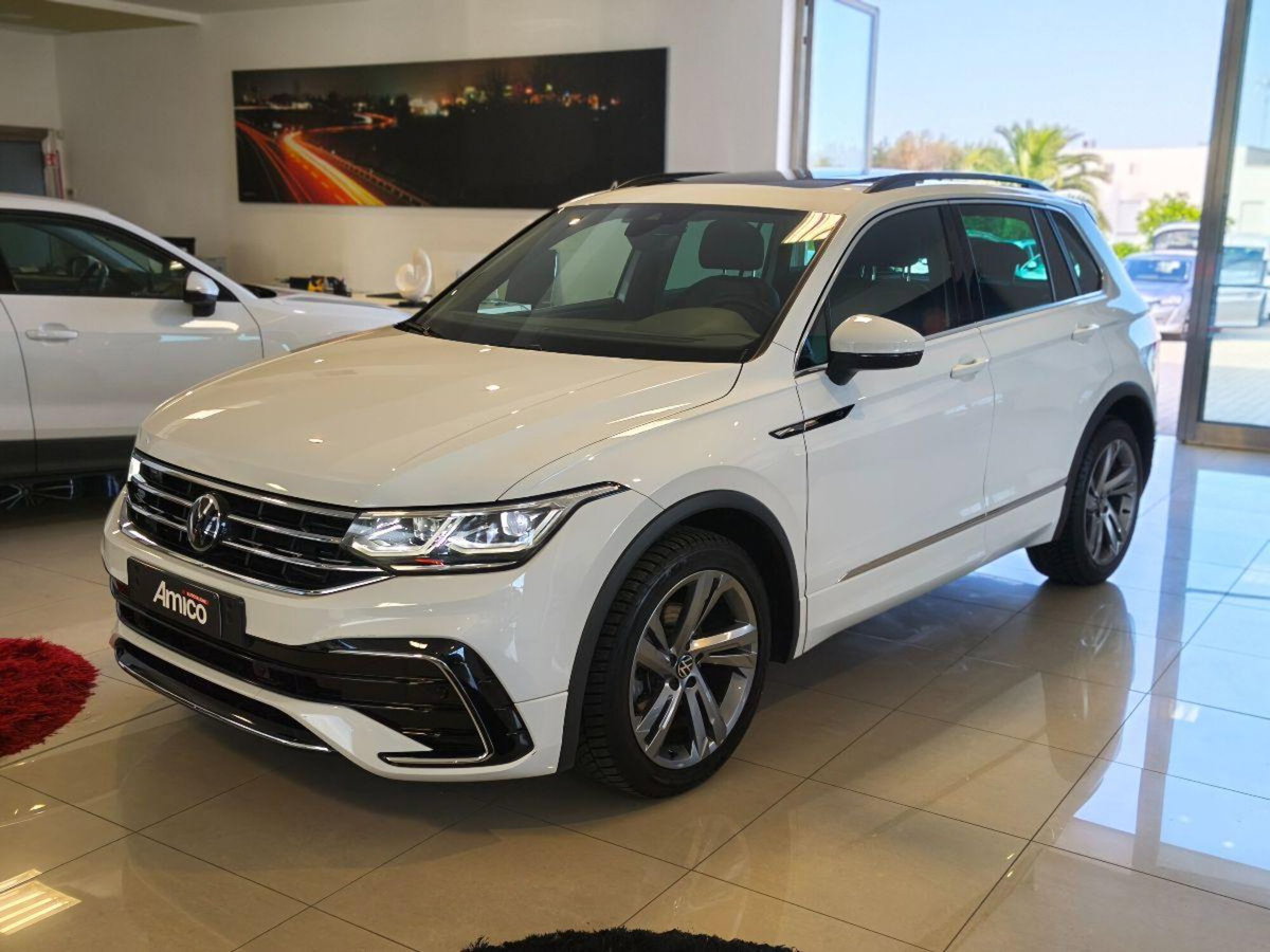 Volkswagen Tiguan 2.0 tdi R-Line 150cv dsg