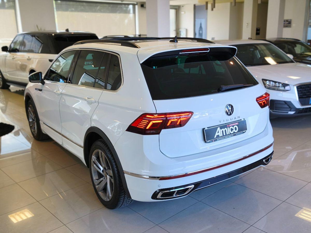 Volkswagen Tiguan 2.0 tdi R-Line 150cv dsg (10)