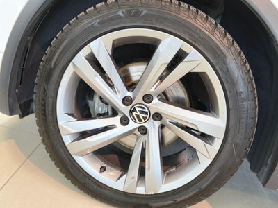 Volkswagen Tiguan Allspace 2.0 tdi R-Line 150cv dsg (13)