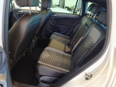 Volkswagen Tiguan Allspace 2.0 tdi R-Line 150cv dsg (17)