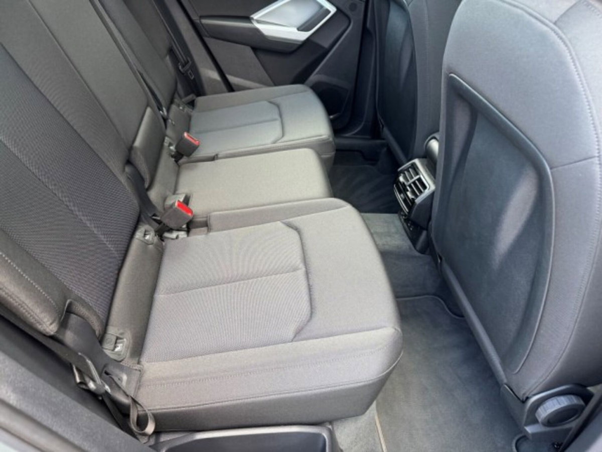Audi Q3 35 2.0 tdi Business Advanced s-tronic (15)