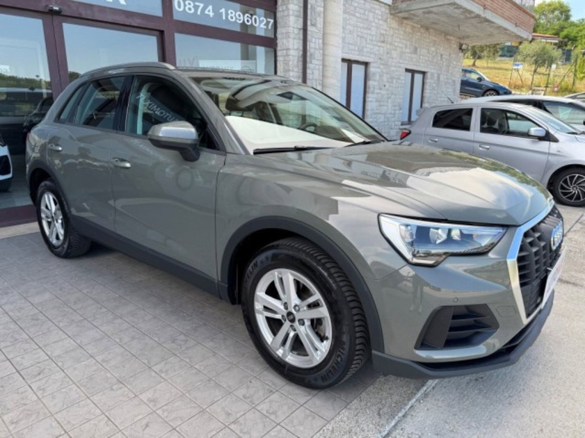 Audi Q3 35 2.0 tdi Business Advanced s-tronic (6)