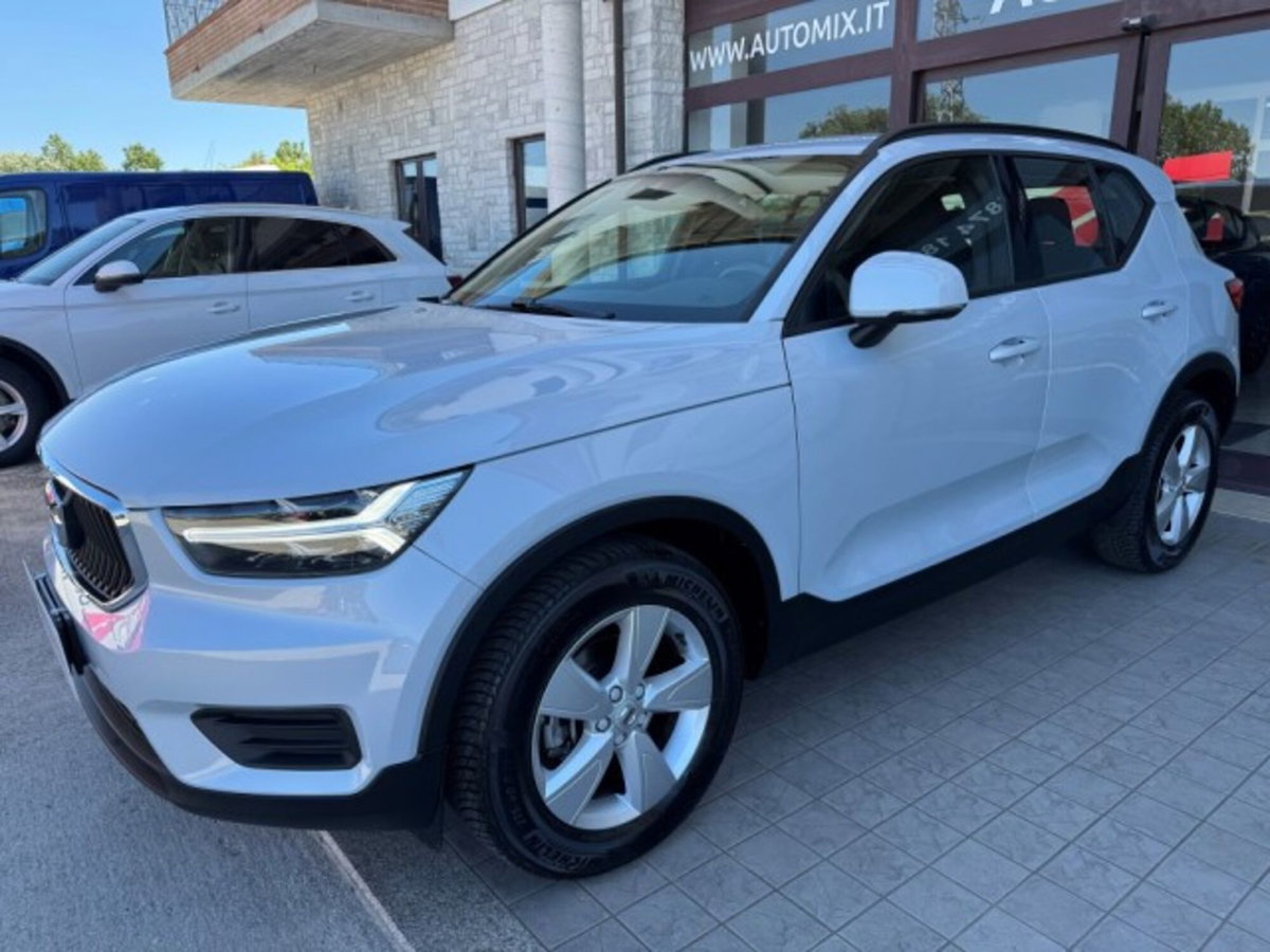 VOLVO Veicoli Commerciali XC40 XC40 N1 1.5 T2 Momentum my21 (10)
