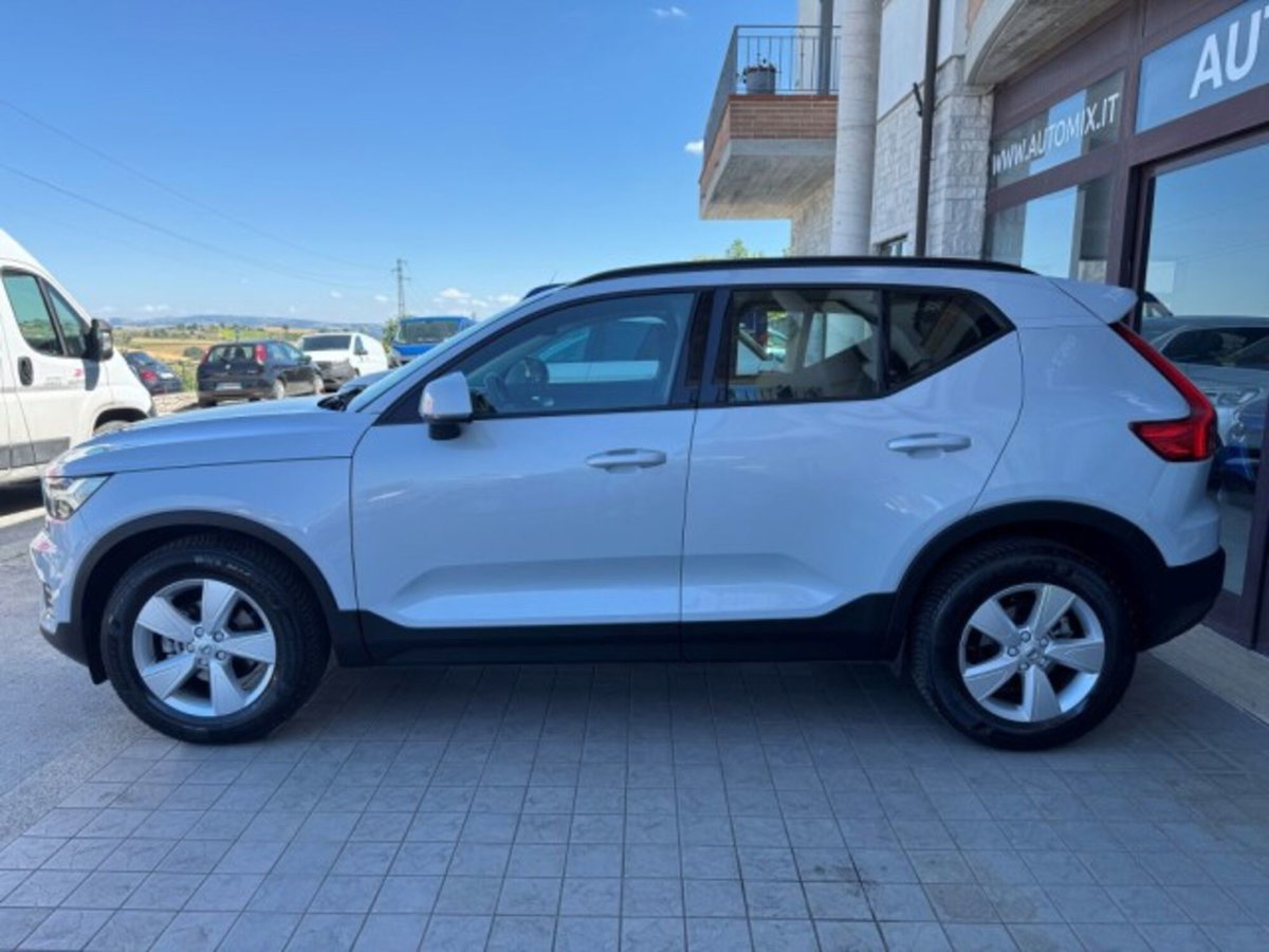 VOLVO Veicoli Commerciali XC40 XC40 N1 1.5 T2 Momentum my21 (11)