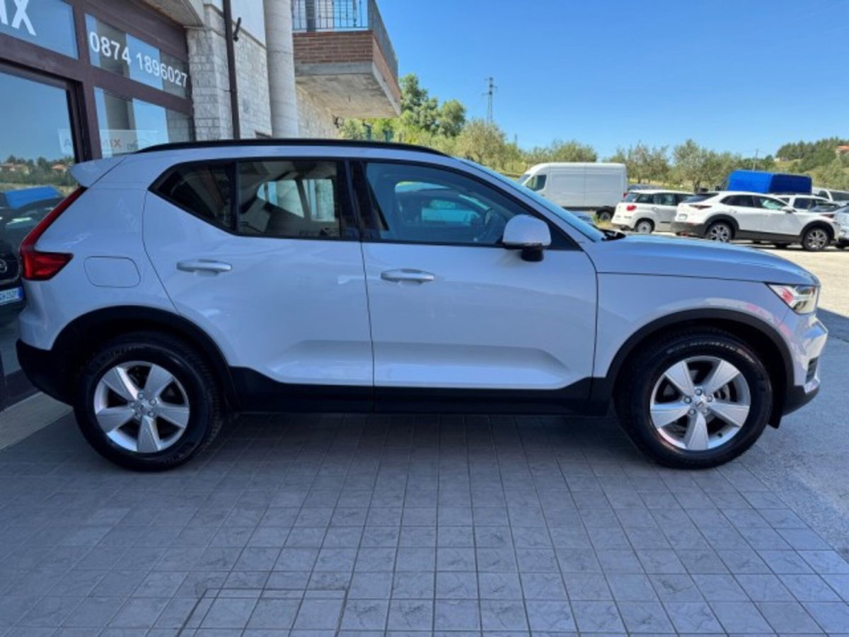 VOLVO Veicoli Commerciali XC40 XC40 N1 1.5 T2 Momentum my21 (8)