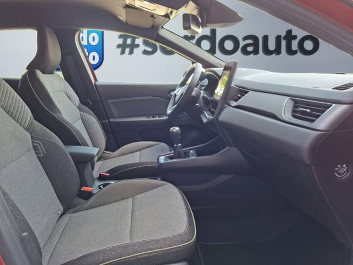 Renault Captur 1.0 eco-g Techno 100cv (17)