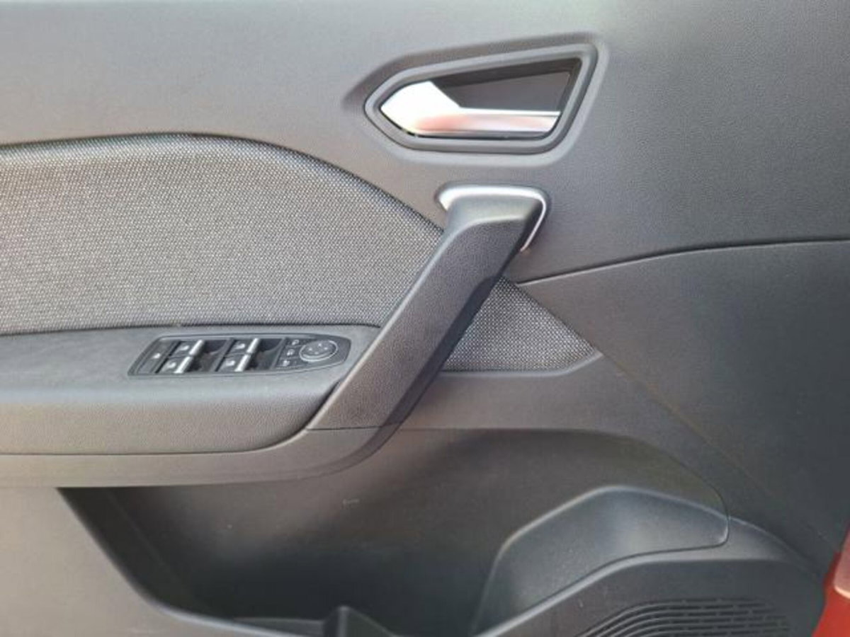 Renault Captur 1.0 eco-g Techno 100cv (20)