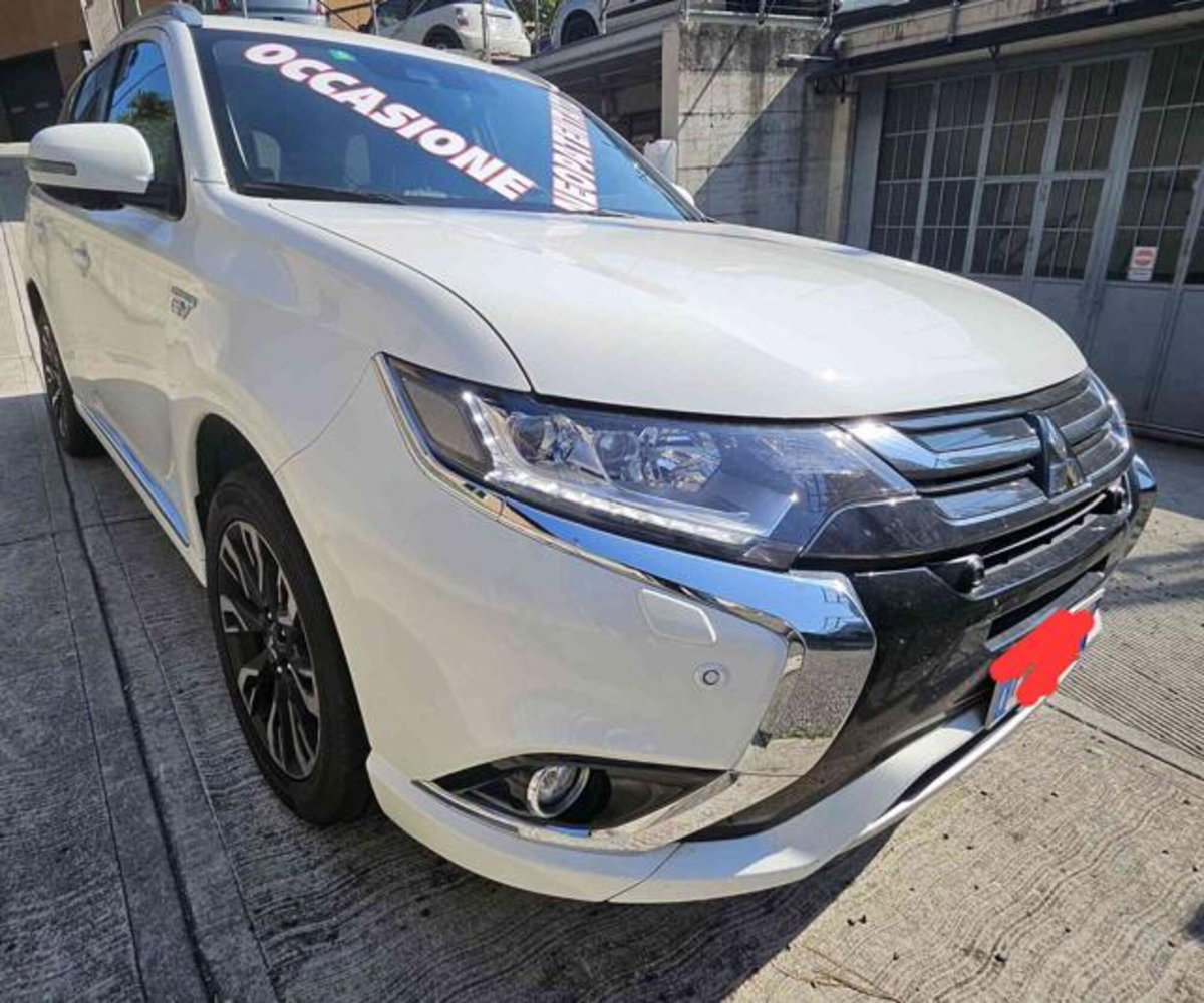 Mitsubishi Outlander 2.0 MIVEC 4WD PHEV Instyle