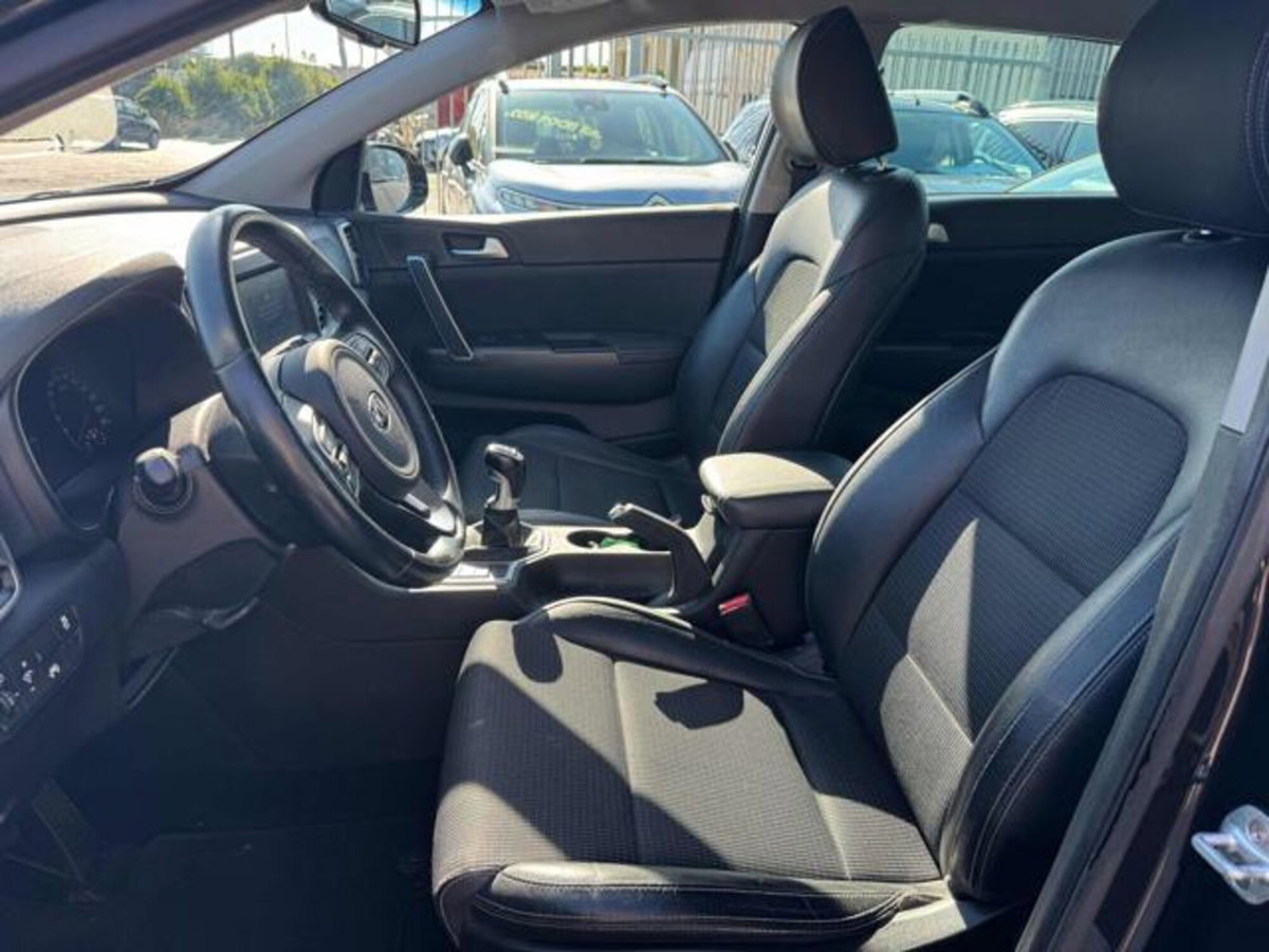 Kia Sportage 1.7 CRDI 2WD Active (8)