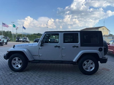 Jeep Wrangler Unlimited 2.8 CRD DPF Rubicon Auto (18)