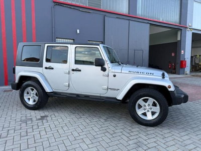 Jeep Wrangler Unlimited 2.8 CRD DPF Rubicon Auto (6)