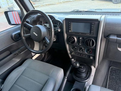 Jeep Wrangler Unlimited 2.8 CRD DPF Rubicon Auto (7)