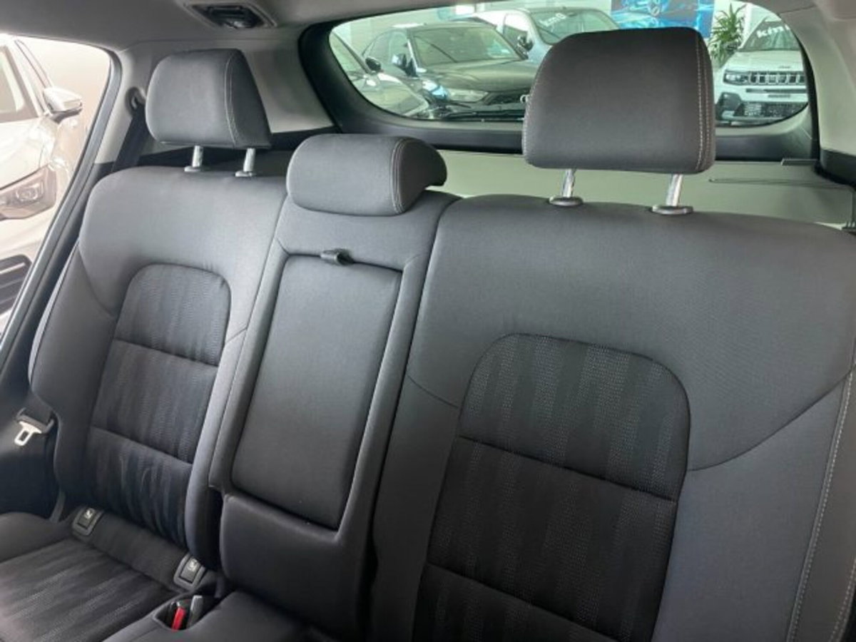 Kia Sportage 1.7 CRDI 2WD Urban (11)