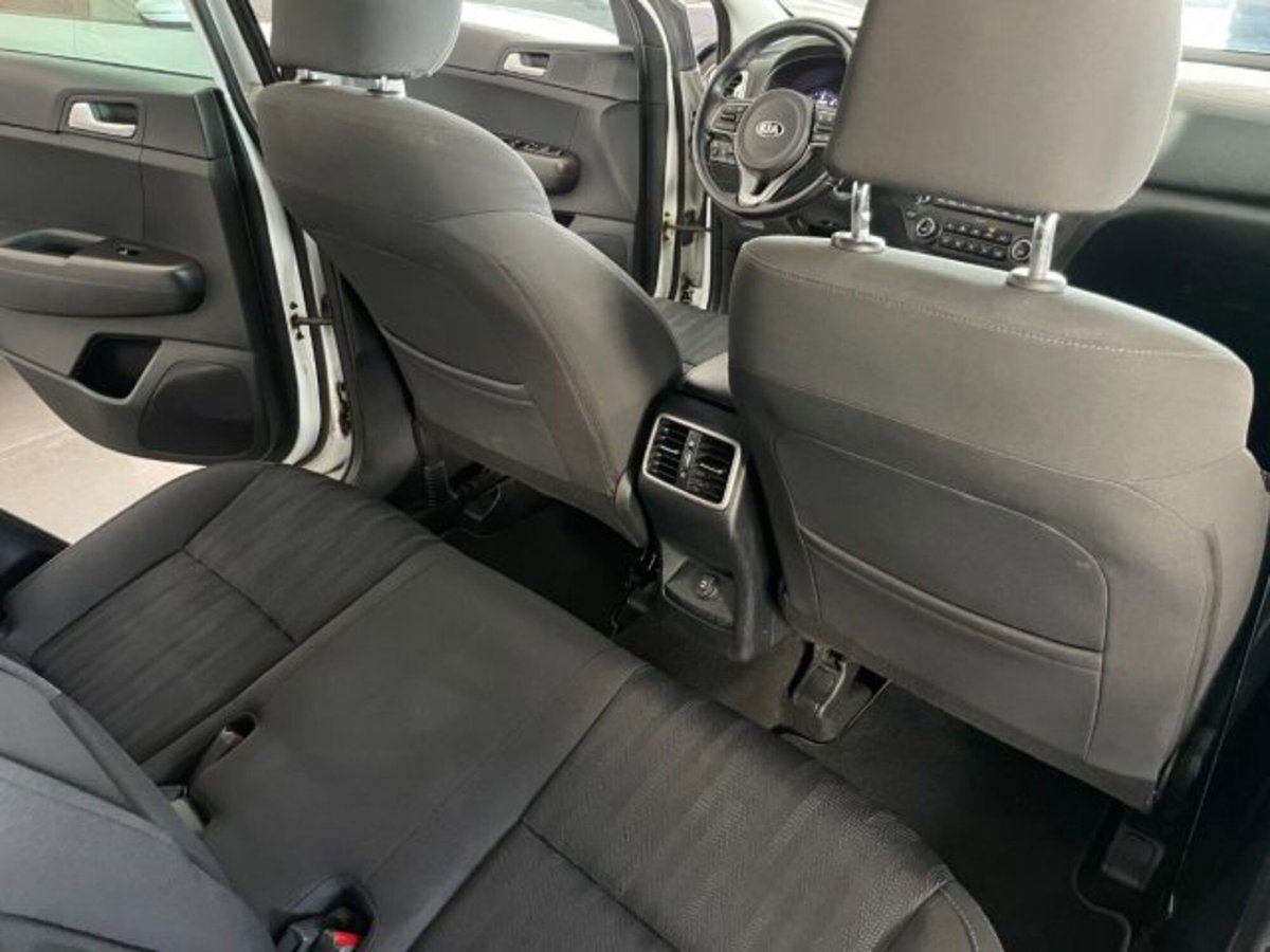 Kia Sportage 1.7 CRDI 2WD Urban (5)