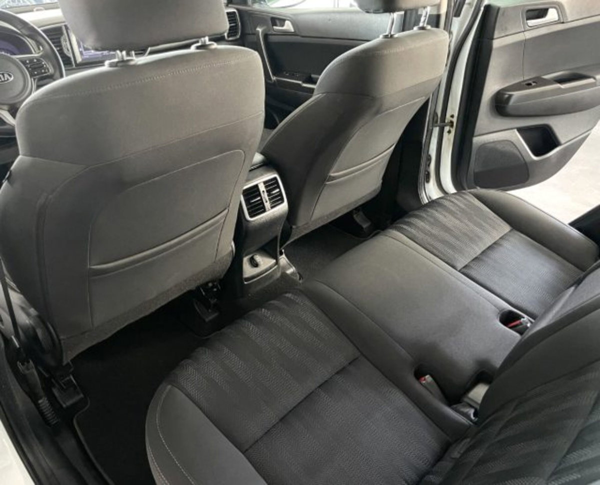 Kia Sportage 1.7 CRDI 2WD Urban (8)