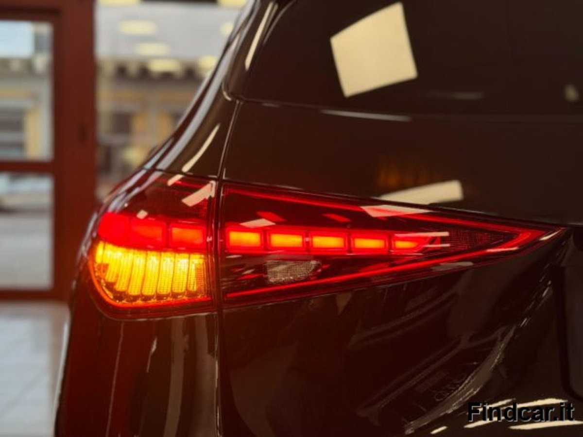 Mercedes-Benz Classe C Station Wagon 220 d mhev AMG Line Premium Plus 4matic 200cv auto (8)