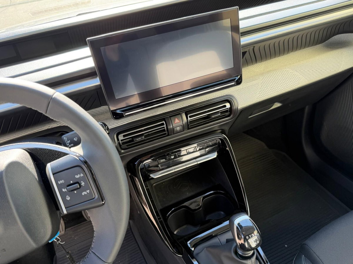 Citroen C3 1.2 puretech turbo Max 100cv s&s (8)