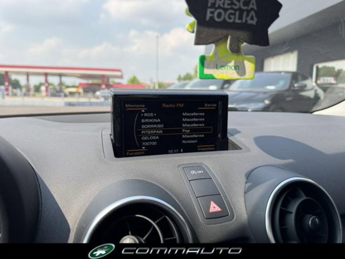 Audi A1 Sportback 1.0 82CV TFSI Design (14)