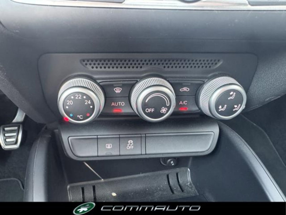 Audi A1 Sportback 1.0 82CV TFSI Design (16)