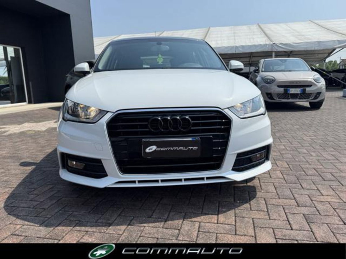 Audi A1 Sportback 1.0 82CV TFSI Design (2)