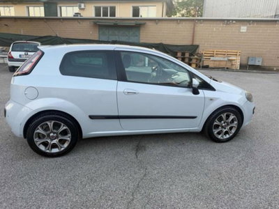 Fiat Punto Evo 1.3 Mjt 90 CV 3 porte Dualogic Sport (7)