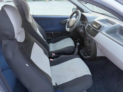 Fiat Punto 1.2i cat 3 porte ELX (5)
