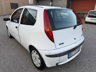 Fiat Punto 1.2i cat 3 porte ELX (8)