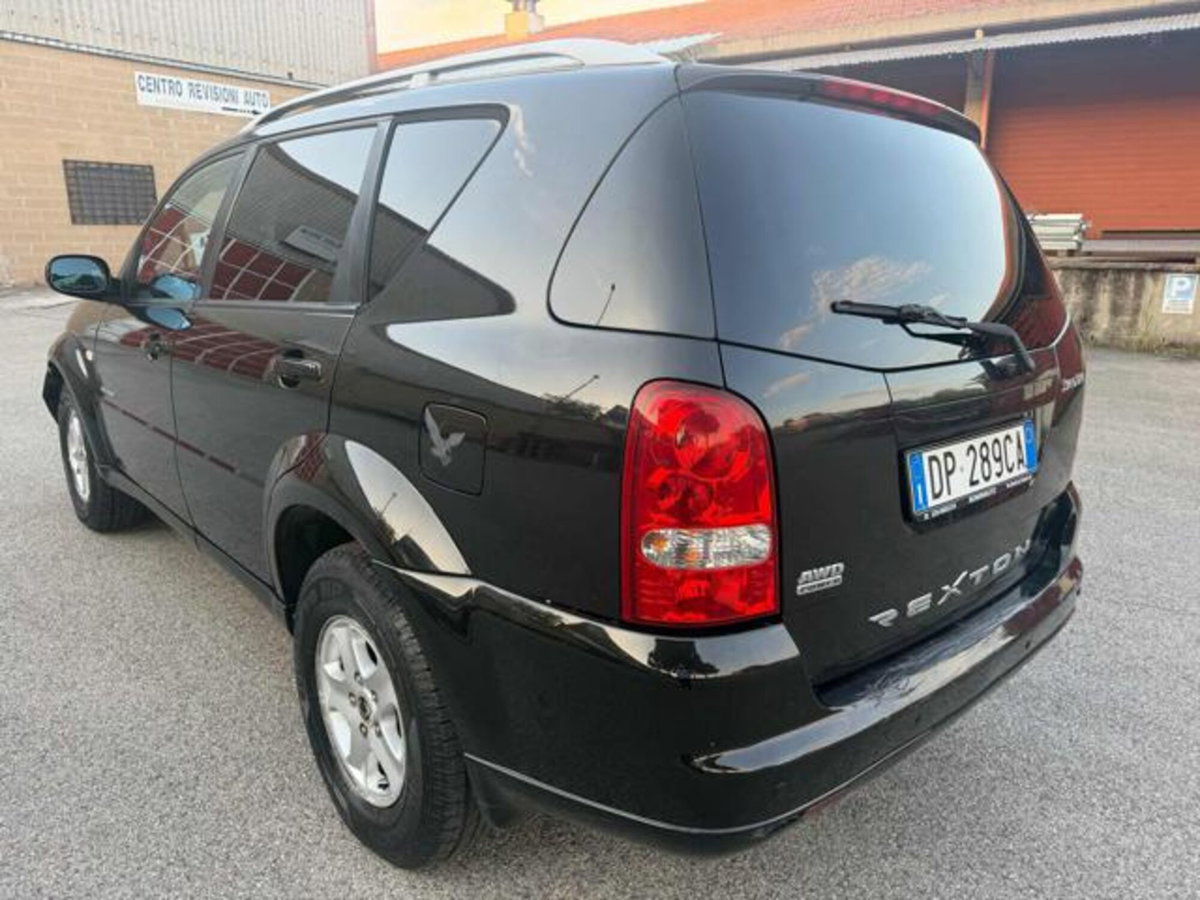 Ssangyong Rexton II 2.7 XDi TOD Deluxe (12)